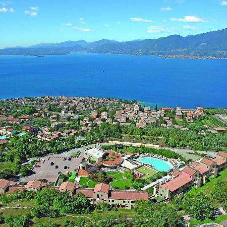 Le Torri Del Garda Familyspa Resort Torri Del Benaco Εξωτερικό φωτογραφία