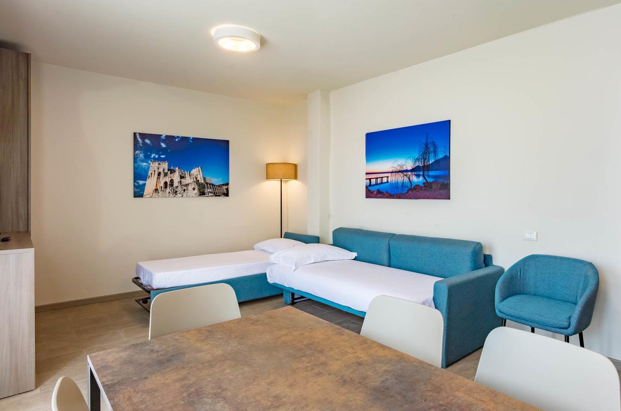 Le Torri Del Garda Familyspa Resort Torri Del Benaco Δωμάτιο φωτογραφία