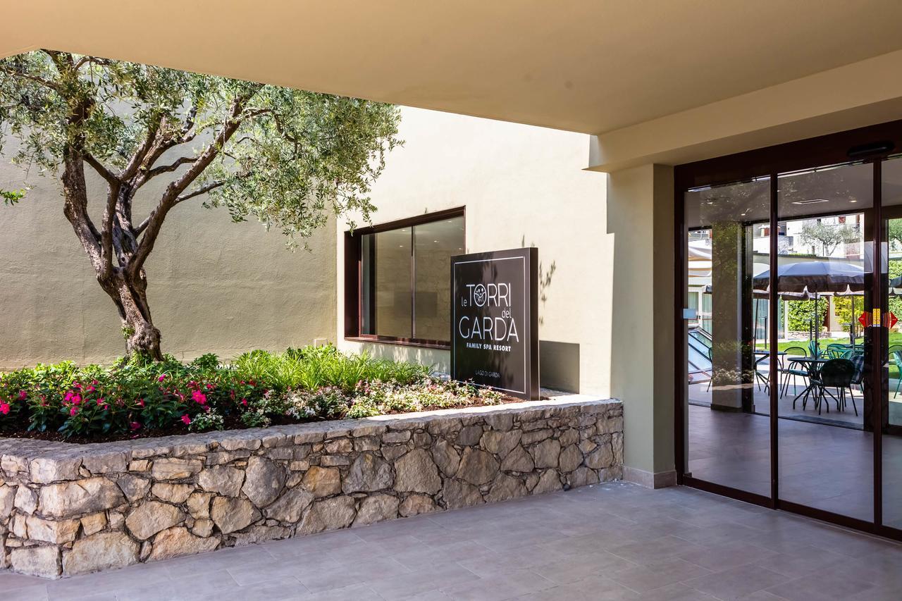 Le Torri Del Garda Familyspa Resort Torri Del Benaco Εξωτερικό φωτογραφία