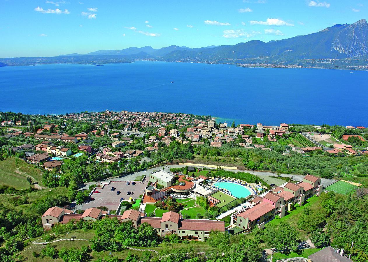 Le Torri Del Garda Familyspa Resort Torri Del Benaco Εξωτερικό φωτογραφία