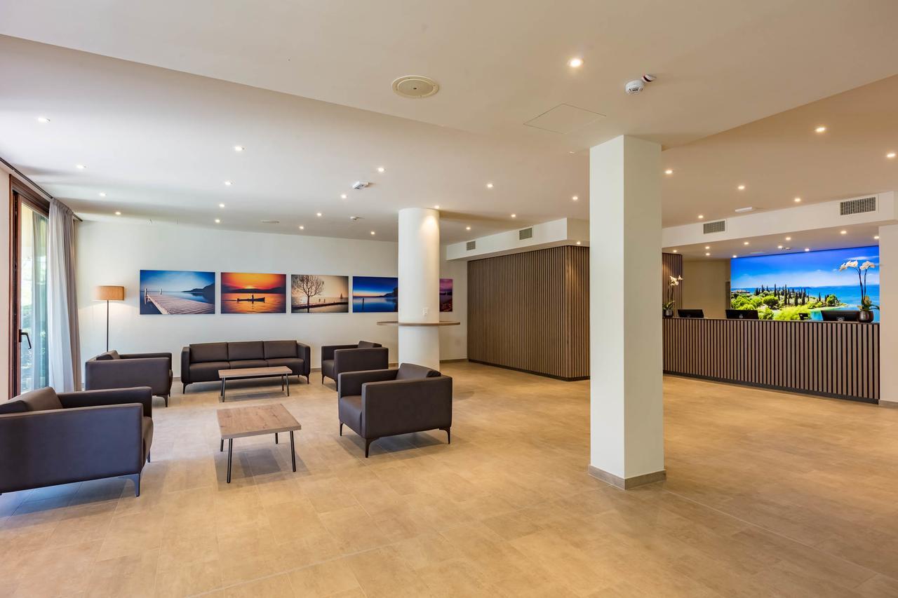 Le Torri Del Garda Familyspa Resort Torri Del Benaco Εξωτερικό φωτογραφία